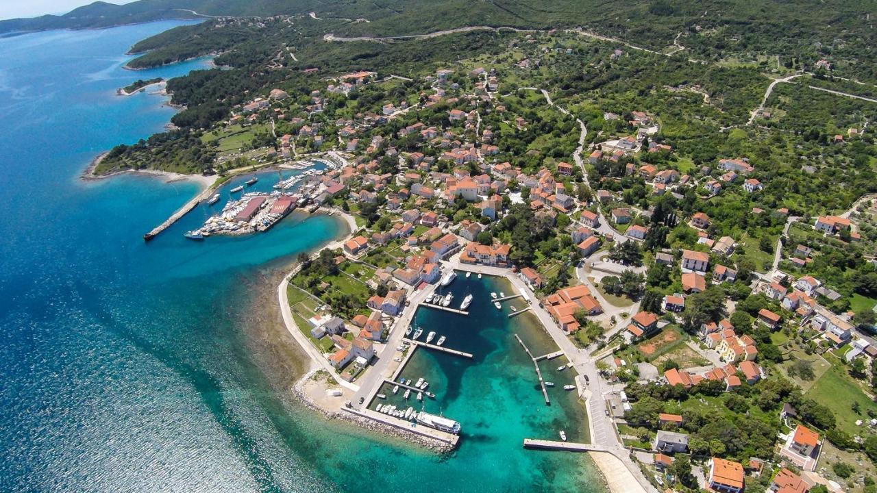 Apartments And Rooms By The Sea Nerezine, Losinj - 11815 Esterno foto