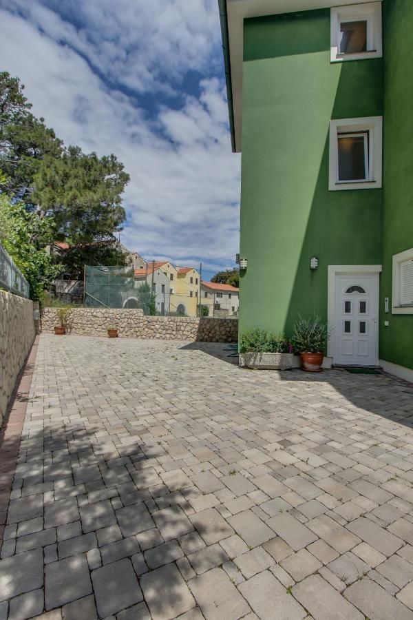 Apartments And Rooms By The Sea Nerezine, Losinj - 11815 Esterno foto