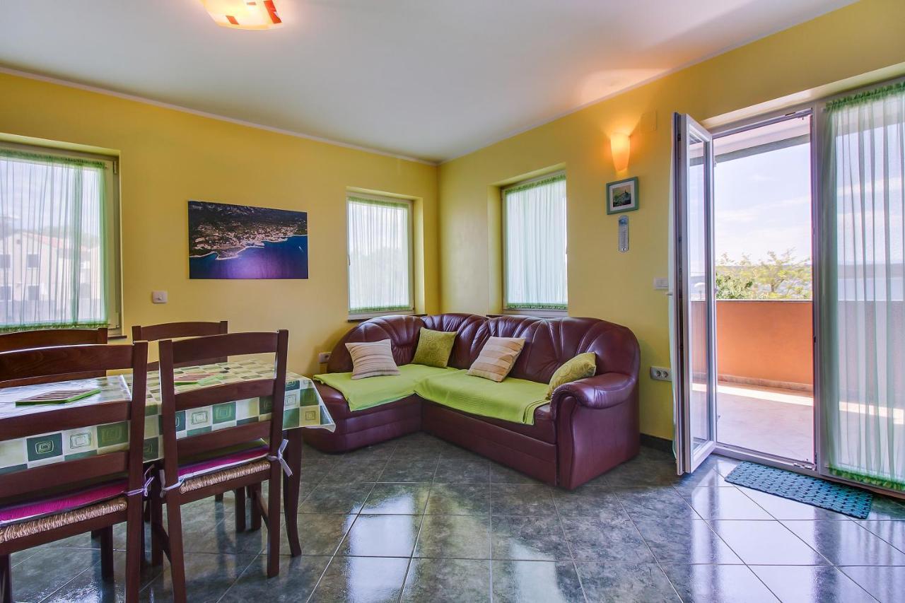 Apartments And Rooms By The Sea Nerezine, Losinj - 11815 Esterno foto