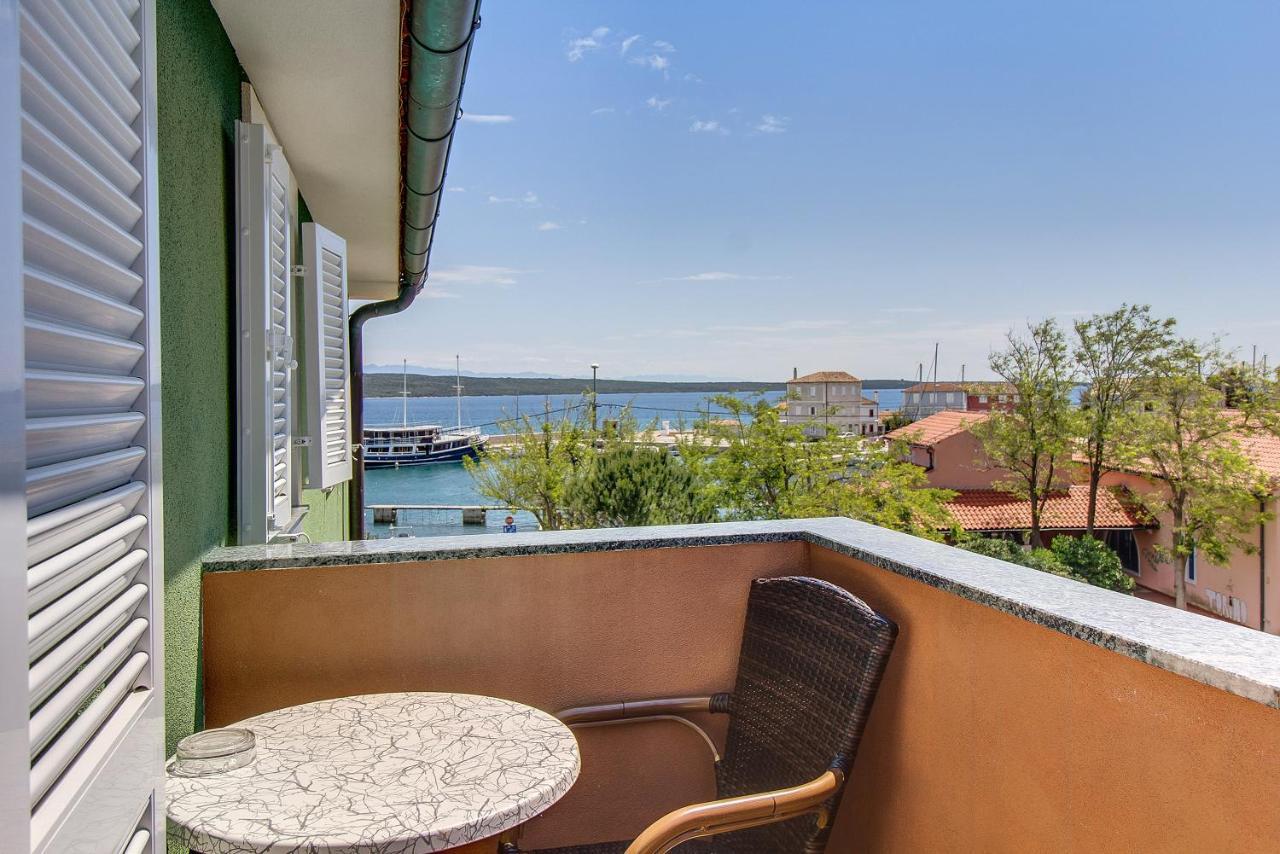 Apartments And Rooms By The Sea Nerezine, Losinj - 11815 Esterno foto