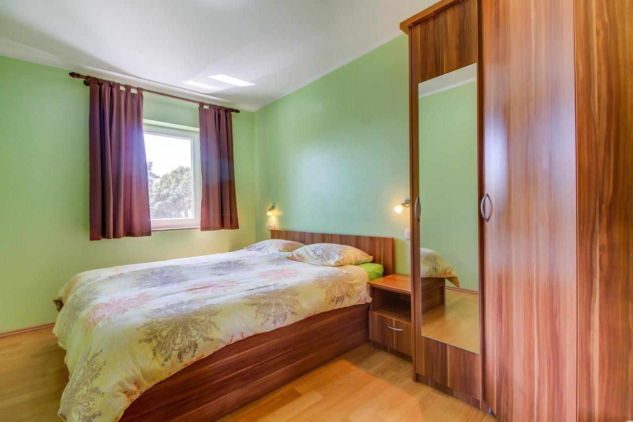 Apartments And Rooms By The Sea Nerezine, Losinj - 11815 Esterno foto