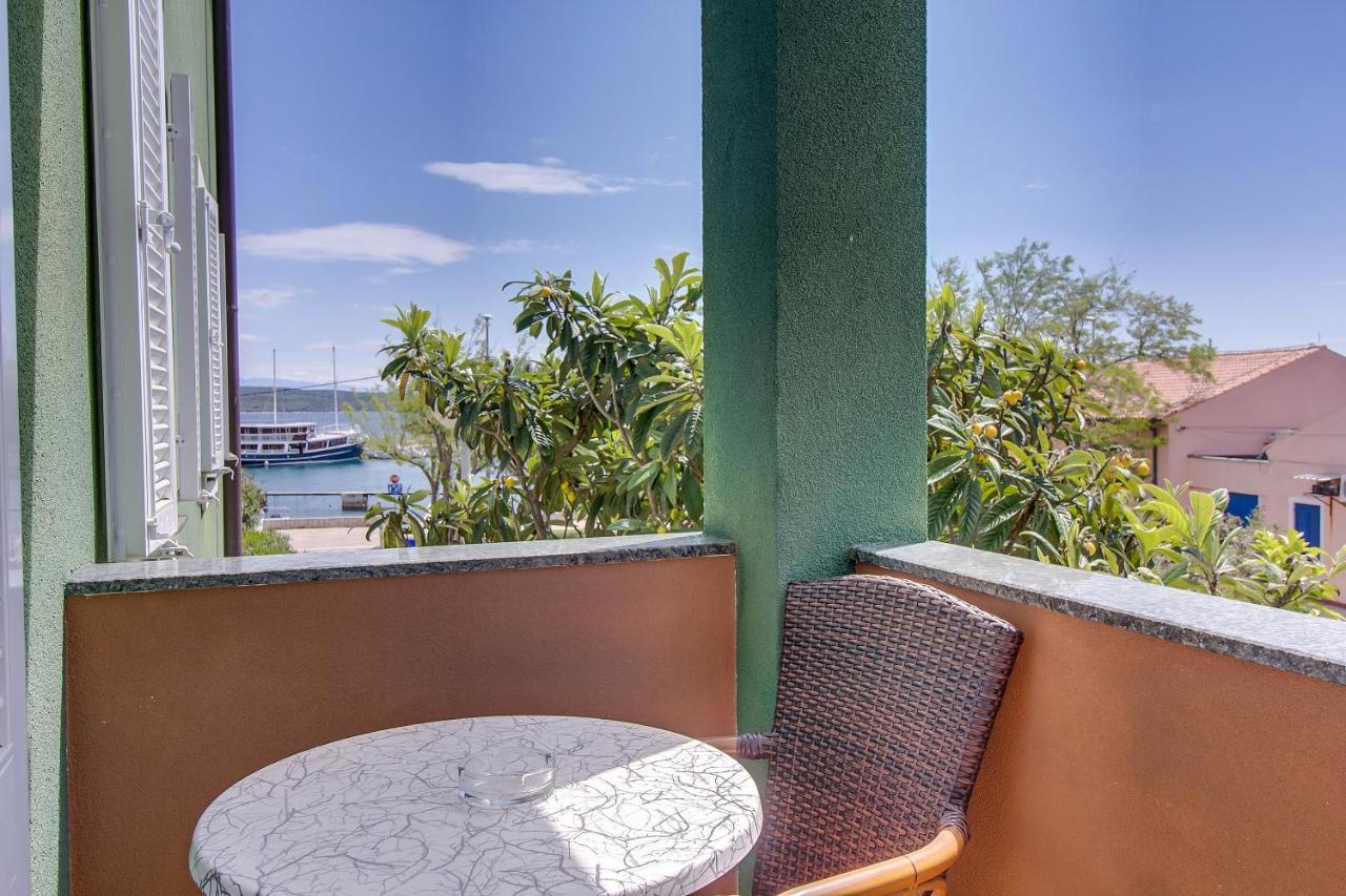 Apartments And Rooms By The Sea Nerezine, Losinj - 11815 Esterno foto